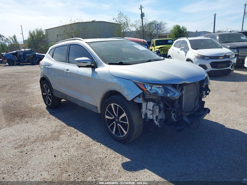 JN1BJ1CP4HW021398 2017 Nissan Rogue Sport Sl auction photo 1