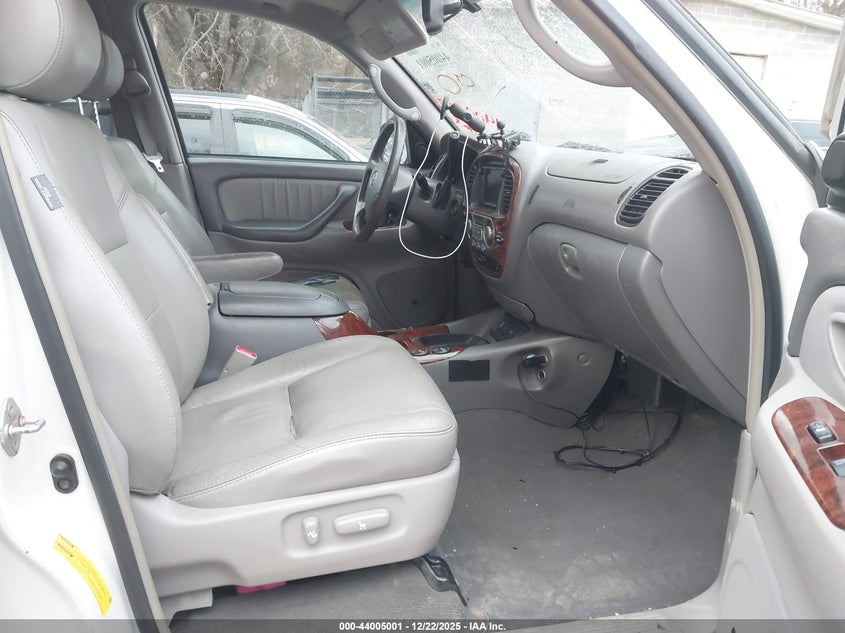 5TDBT48A07S288341 2007 TOYOTA SEQUOIA photo no. 5