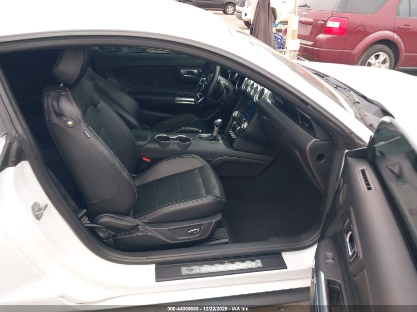 2019 Ford Mustang Gt Premium VIN: 1FA6P8CF8K5122962 Lot: 44005085