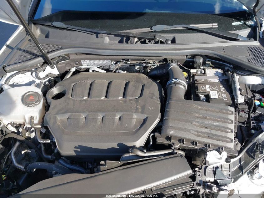 2024 Audi A3 Premium 40 Tfsi Quattro S Tronic VIN: WAUGUDGY0RA038869 Lot: 44005099