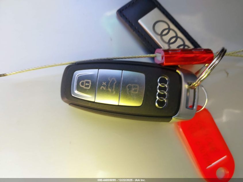 2024 Audi A3 Premium 40 Tfsi Quattro S Tronic VIN: WAUGUDGY0RA038869 Lot: 44005099