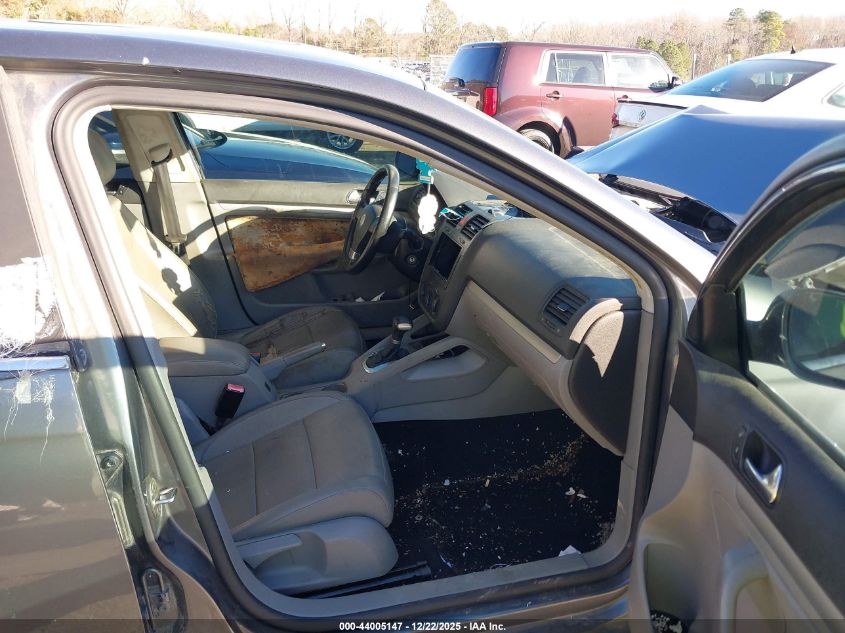 2008 Volkswagen Jetta Se/Sel VIN: 3VWRM71K48M105232 Lot: 44005147