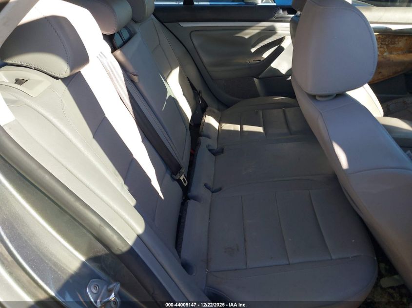 2008 Volkswagen Jetta Se/Sel VIN: 3VWRM71K48M105232 Lot: 44005147