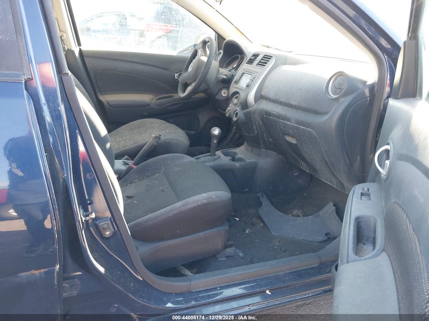 2012 Nissan Versa 1.6 Sl