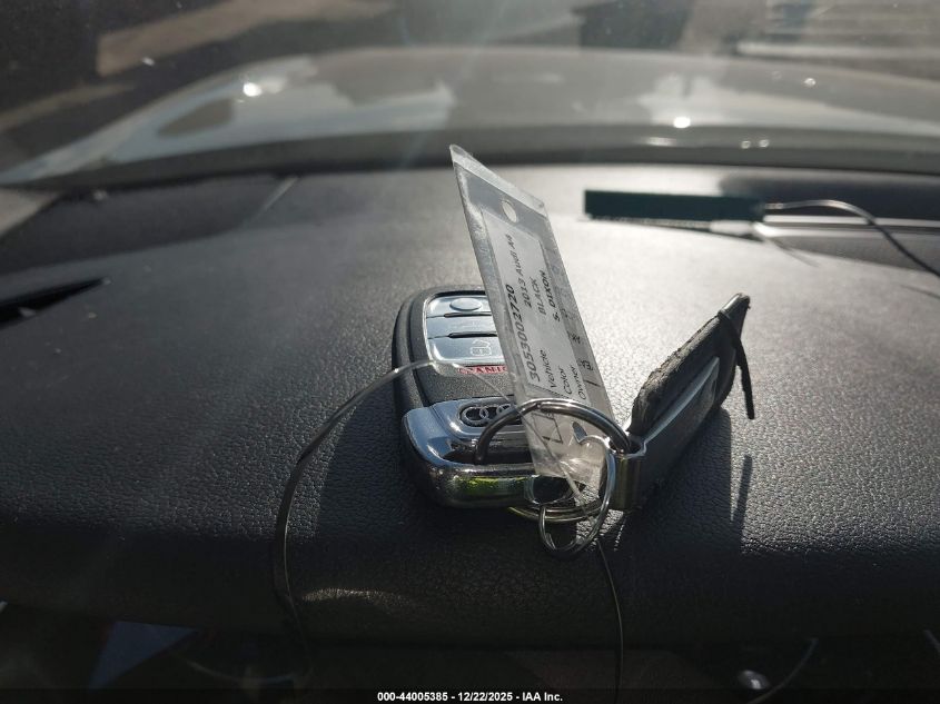 2013 Audi A4 2.0T Premium VIN: WAUFFAFL2DN042028 Lot: 44005385