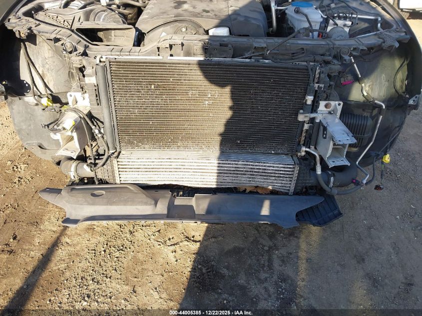 2013 Audi A4 2.0T Premium VIN: WAUFFAFL2DN042028 Lot: 44005385