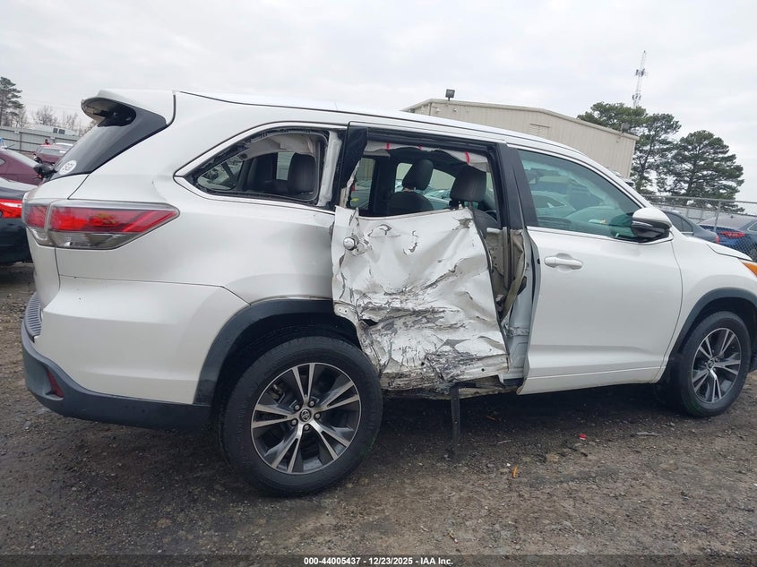2016 Toyota Highlander Xle V6 VIN: 5TDKKRFH6GS505598 Lot: 44005437