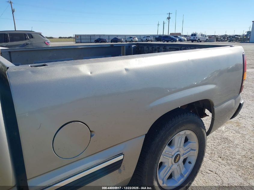 2000 Chevrolet Silverado 1500 VIN: 1GCEC14W9YZ132571 Lot: 44005917