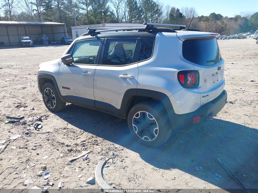 2016 Jeep Renegade Trailhawk
