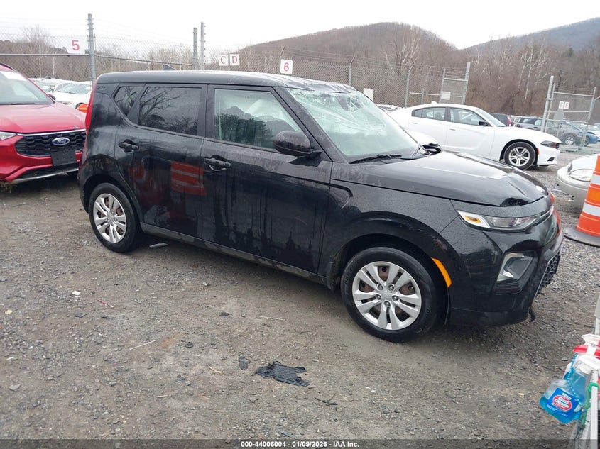 KNDJ23AU2L7045938 2020 Kia Soul Lx auction photo 1