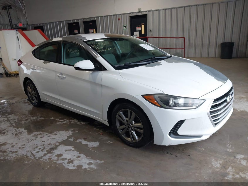 2017 HYUNDAI ELANTRA SE
