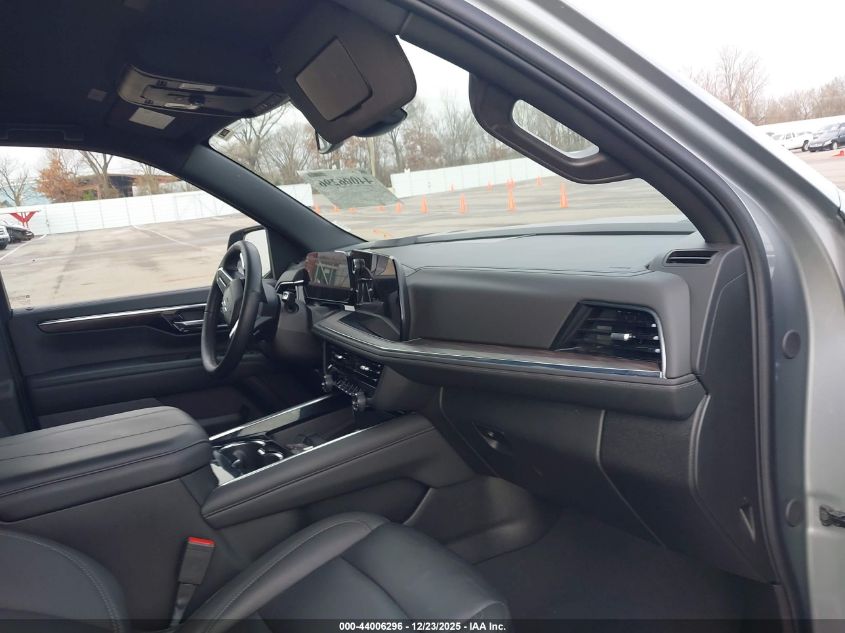 2025 Chevrolet Suburban - 1GNS6DRD7SR272135