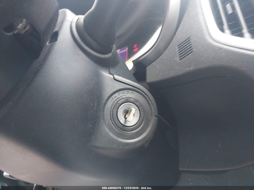 VIN JF2GTAEC3K8210676 2019 SUBARU CROSSTREK 2.0I PREMIUM