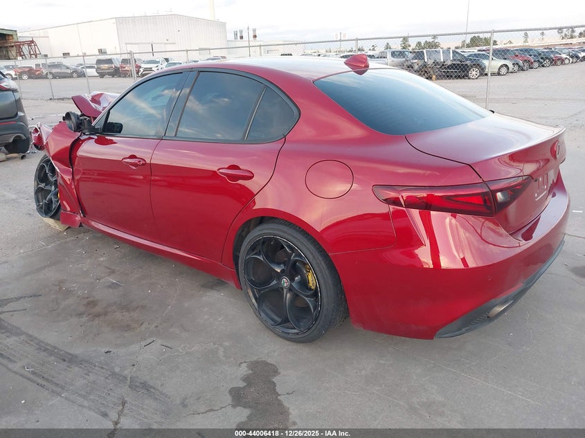 2017 Alfa Romeo Giulia Ti Rwd