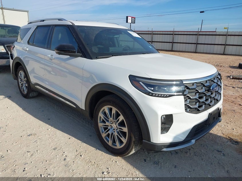 2025 Ford Explorer Platinum