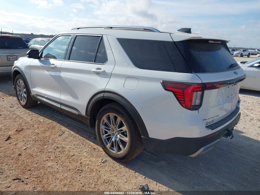 2025 Ford Explorer Platinum