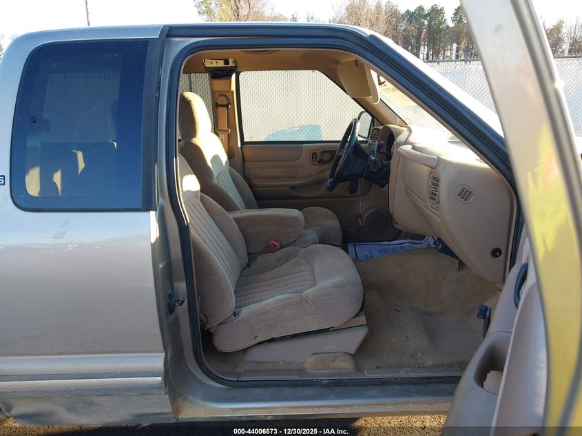 2000 Chevrolet S-10 Ls