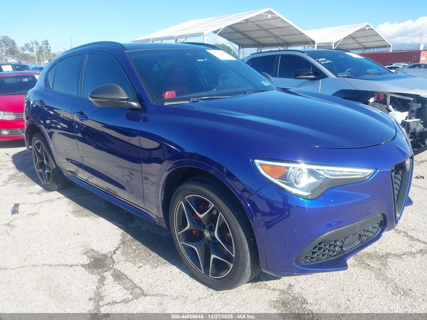 2020 Alfa Romeo Stelvio Ti Awd/Ti Lusso Awd/Ti Sport Awd/Ti Sport Carbo Awd