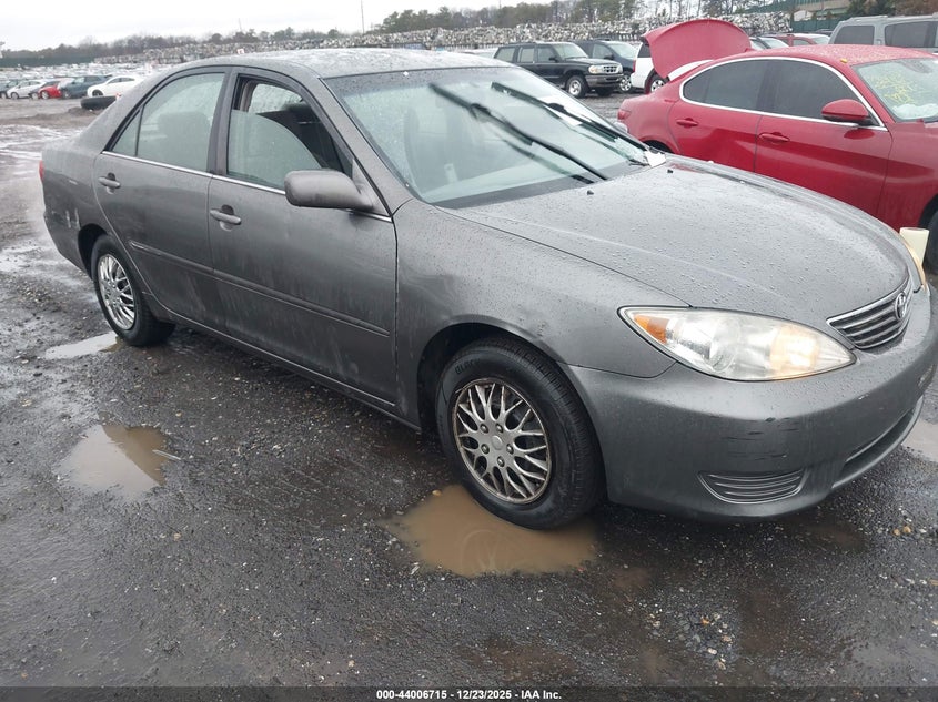 4T1BE32K55U545469 2005 Toyota Camry Le/Se/Std/Xle auction photo 1
