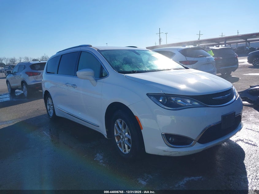 2020 Chrysler Pacifica Touring L