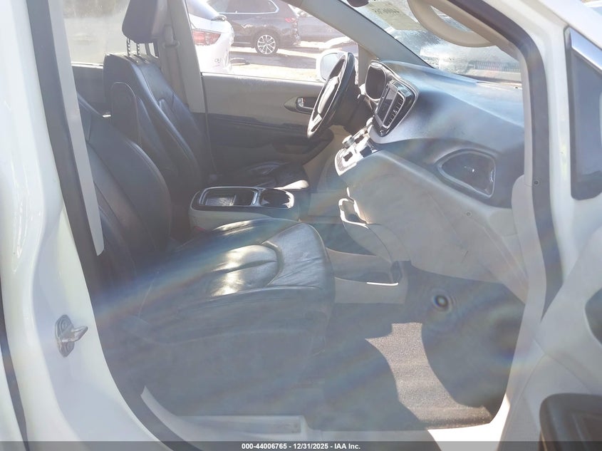 2020 Chrysler Pacifica Touring L