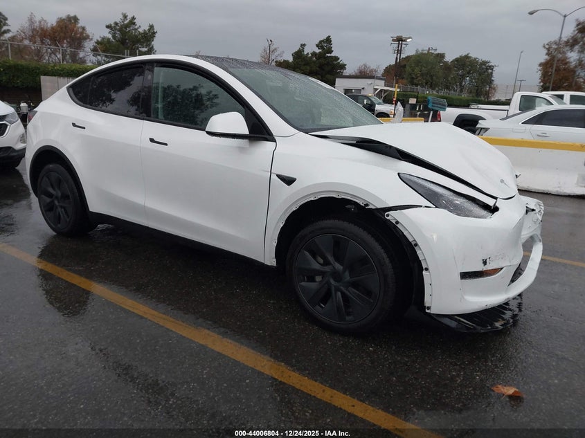 2024 Tesla Model Y Rwd