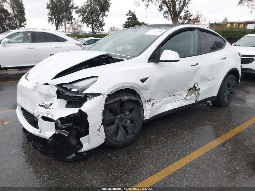 2024 Tesla Model Y Rwd