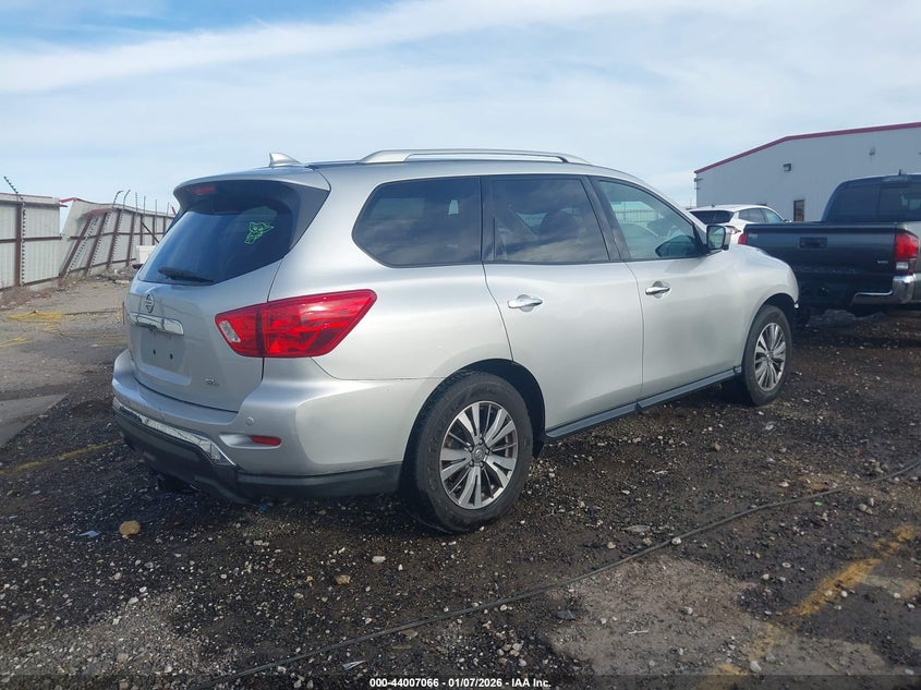 2019 Nissan Pathfinder Sl