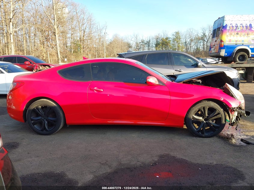 2010 Hyundai Genesis 3.8 Grand Touring #14