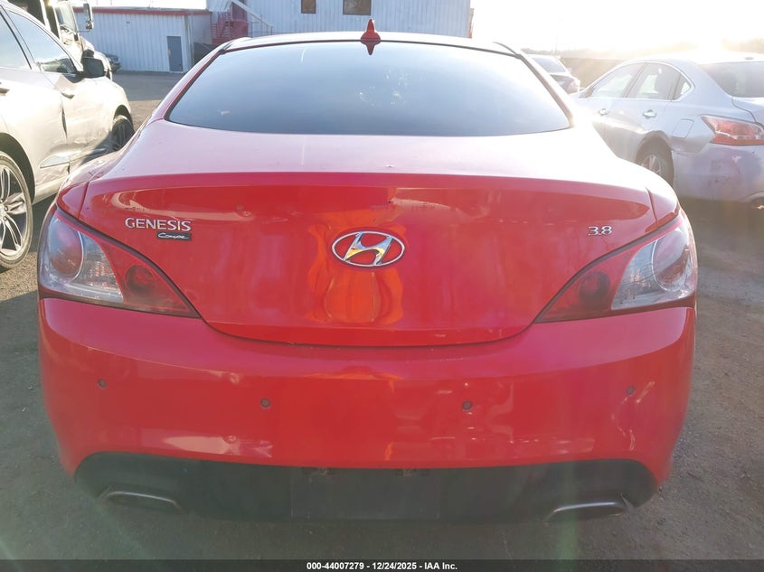 2010 Hyundai Genesis 3.8 Grand Touring #17