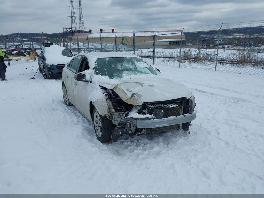 1G1PA5SH0F7142711 2015 Chevrolet Cruze Ls Auto auction photo 1