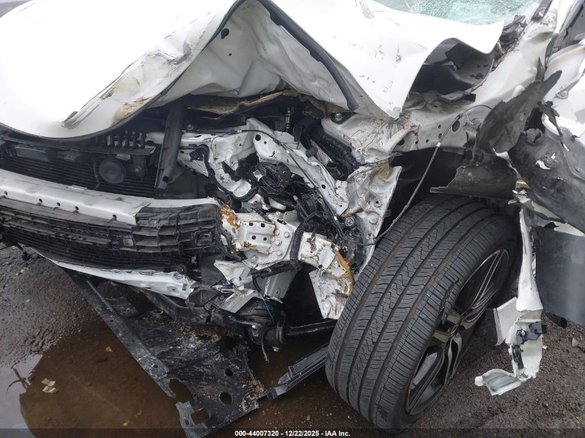 2017 Honda Accord Sport Se VIN: 1HGCR2F11HA206840 Lot: 44007320