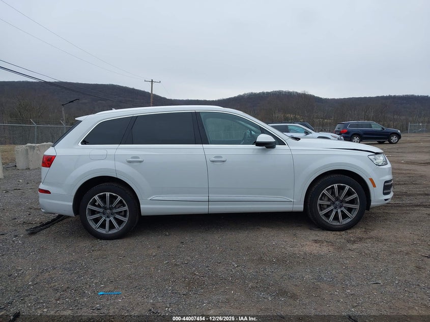 2018 Audi Q7 3.0T Premium VIN: WA1VAAF71JD021585 Lot: 44007454
