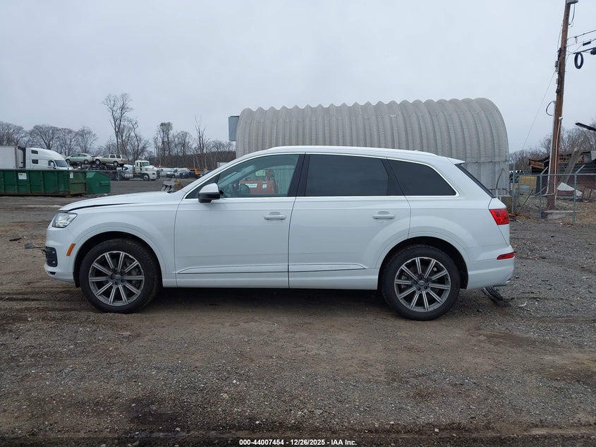 2018 Audi Q7 3.0T Premium VIN: WA1VAAF71JD021585 Lot: 44007454