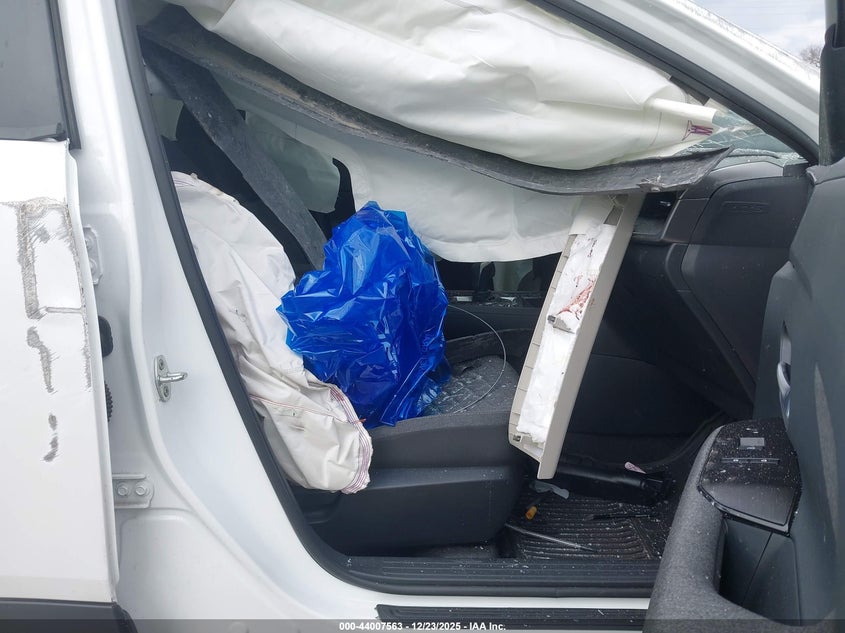 2025 Nissan Kicks Sv Fwd