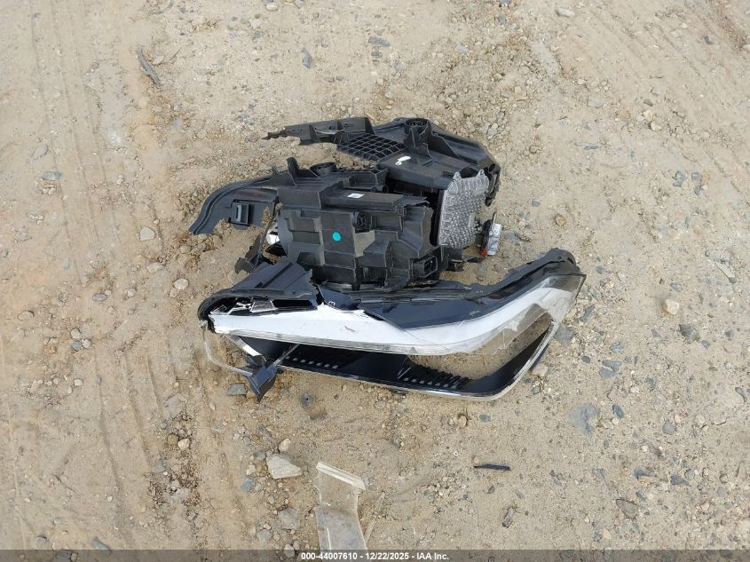 2022 BMW X1 xDrive28I VIN: WBXJG9C08N5U54994 Lot: 44007610