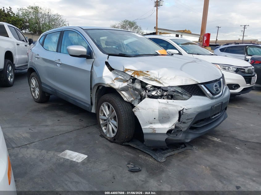 JN1BJ1CPXKW524120 2019 Nissan Rogue Sport S auction photo 1