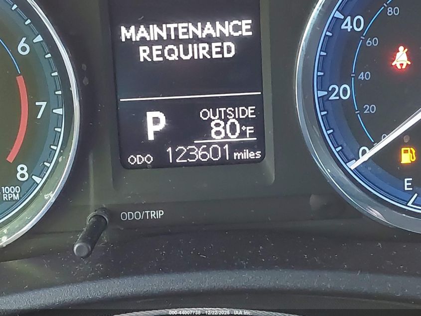 2017 Toyota Corolla Le VIN: 2T1BURHE4HC856663 Lot: 44007738