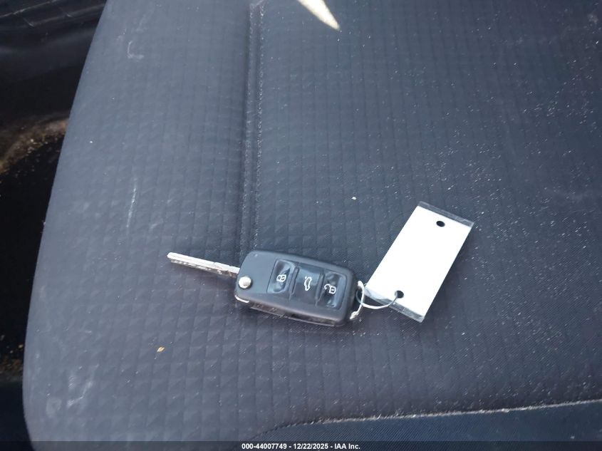 2015 Volkswagen Jetta 2.0L S VIN: 3VW2K7AJ7FM304044 Lot: 44007749