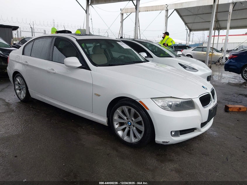 WBAPH5C5XBA447991 2011 BMW 328I auction photo 1