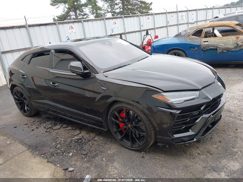 ZPBUA1ZL4MLA14854 LAMBORGHINI URUS Photo 1