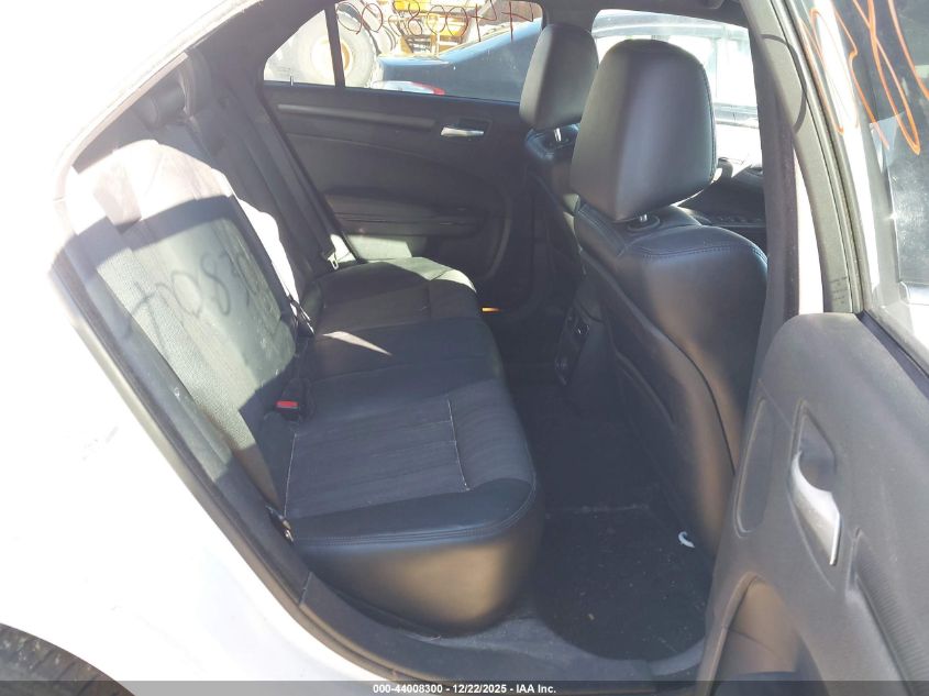 2013 Chrysler 300 300S Glacier VIN: 2C3CCAGG4DH590139 Lot: 44008300