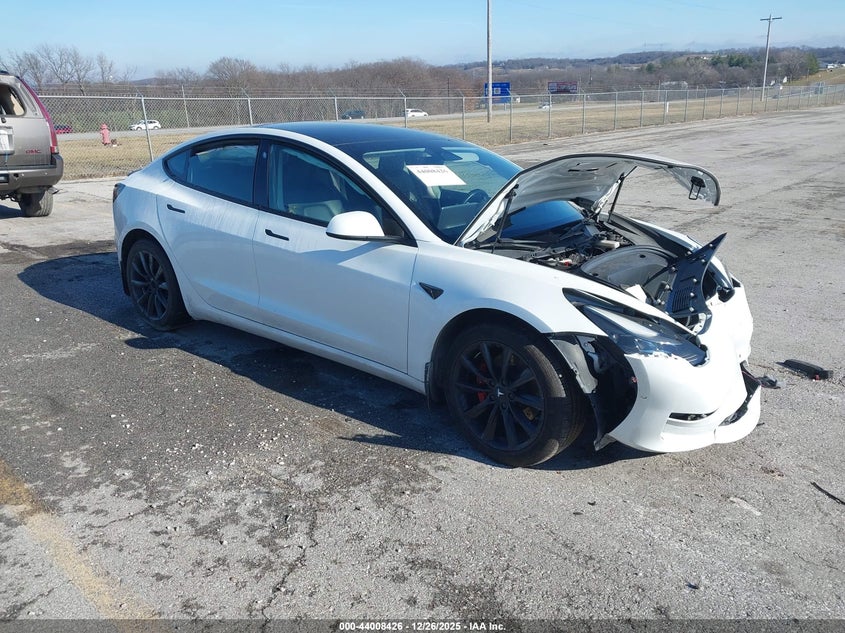 2022 Tesla Model 3 Long Range Dual Motor All-Wheel Drive