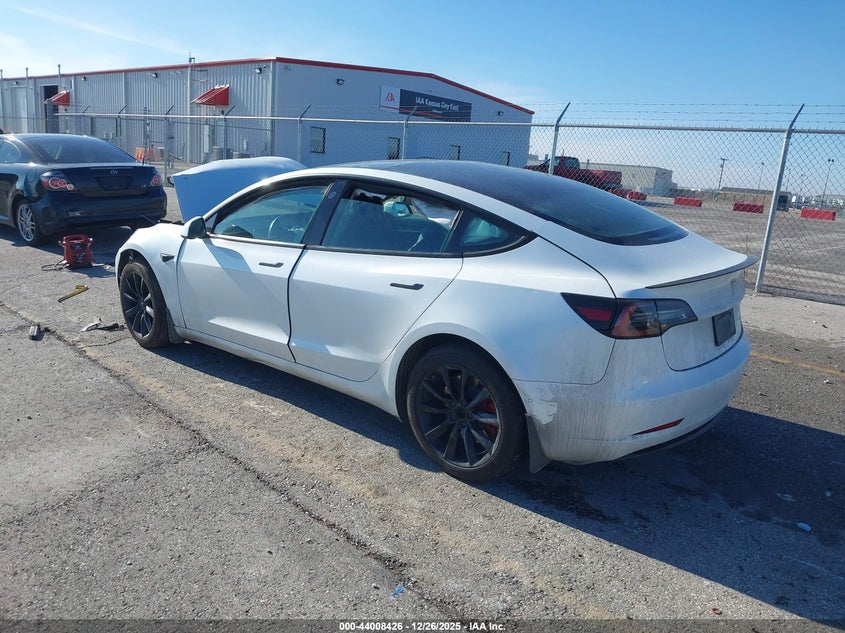 2022 Tesla Model 3 Long Range Dual Motor All-Wheel Drive