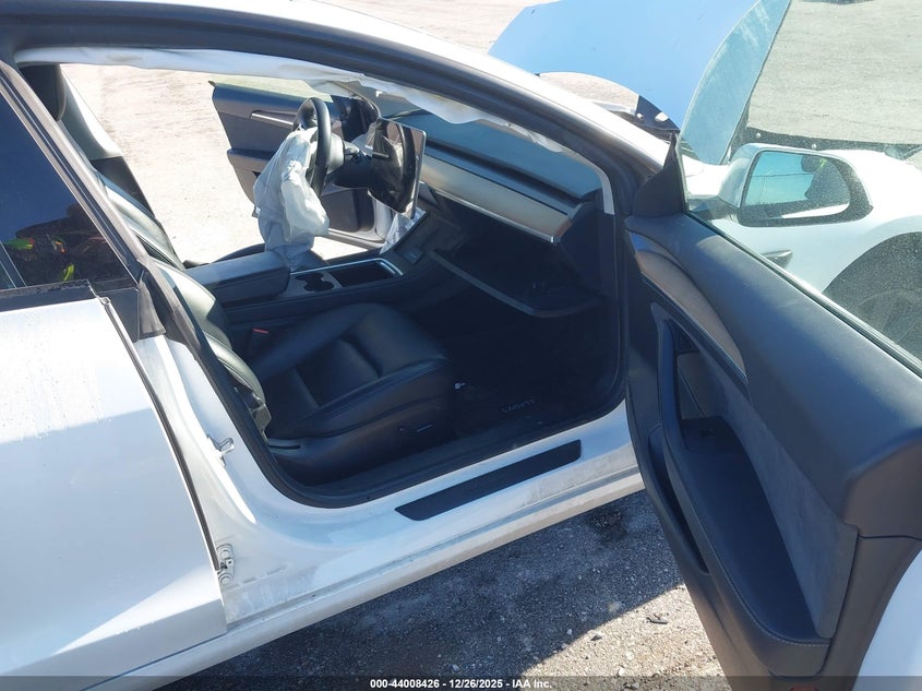 2022 Tesla Model 3 Long Range Dual Motor All-Wheel Drive