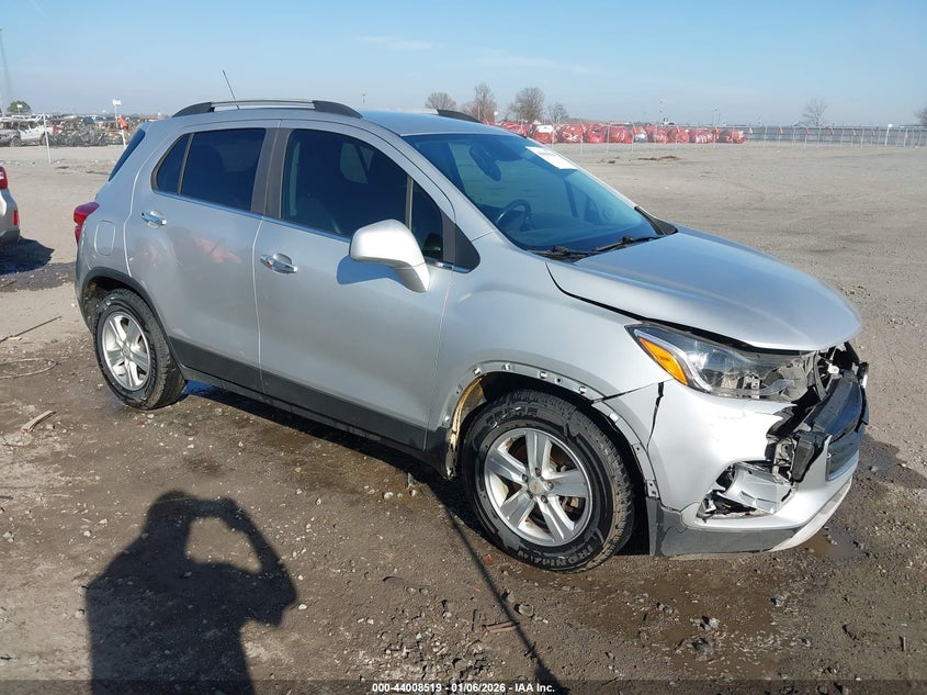 KL7CJLSB0KB920581 2019 Chevrolet Trax Lt auction photo 1