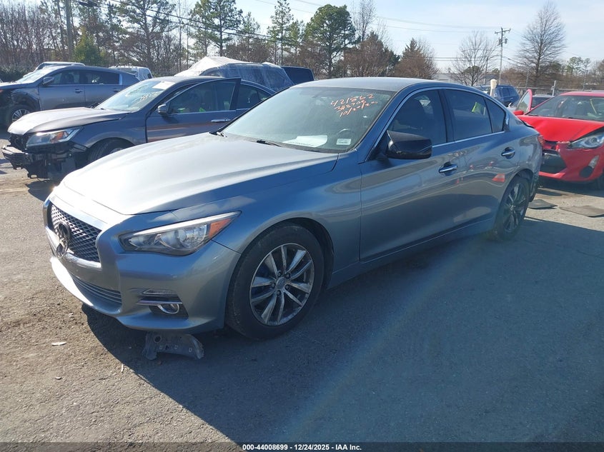 2015 Infiniti Q50