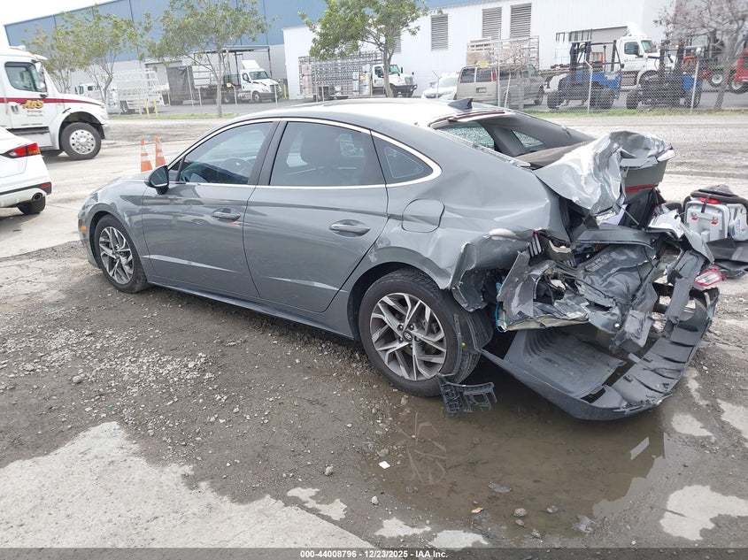 2022 Hyundai Sonata Sel