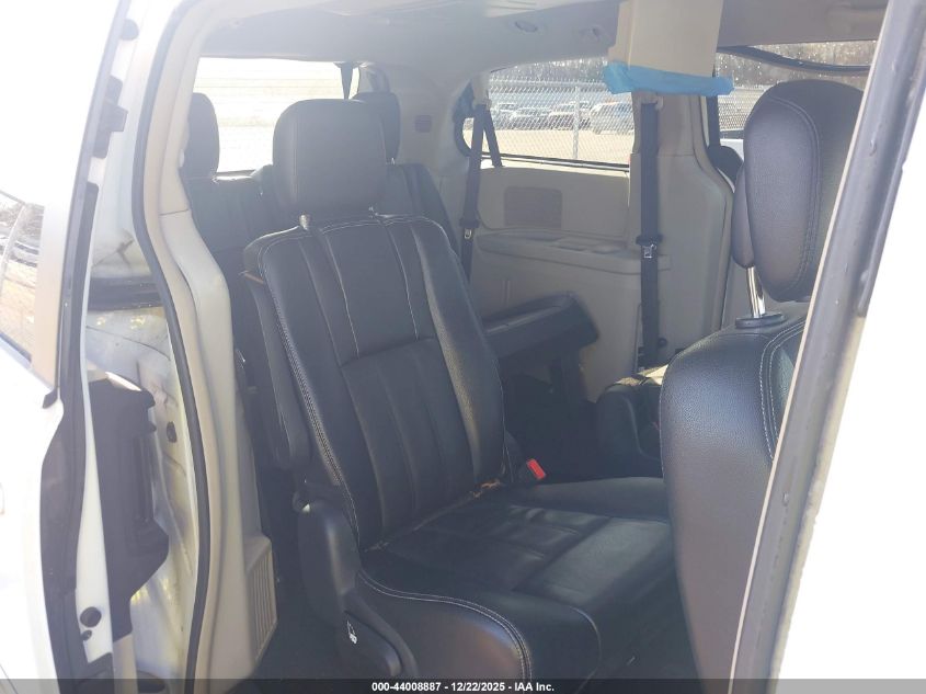 2015 Chrysler Town & Country Touring VIN: 2C4RC1BG6FR545570 Lot: 44008887