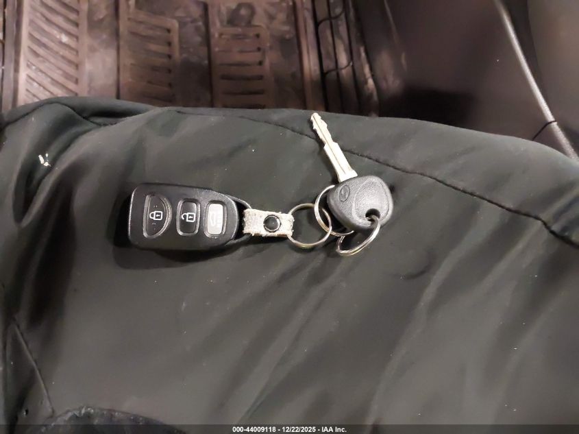 2012 Hyundai Elantra Gls (Ulsan Plant) VIN: KMHDH4AEXCU438626 Lot: 44009118